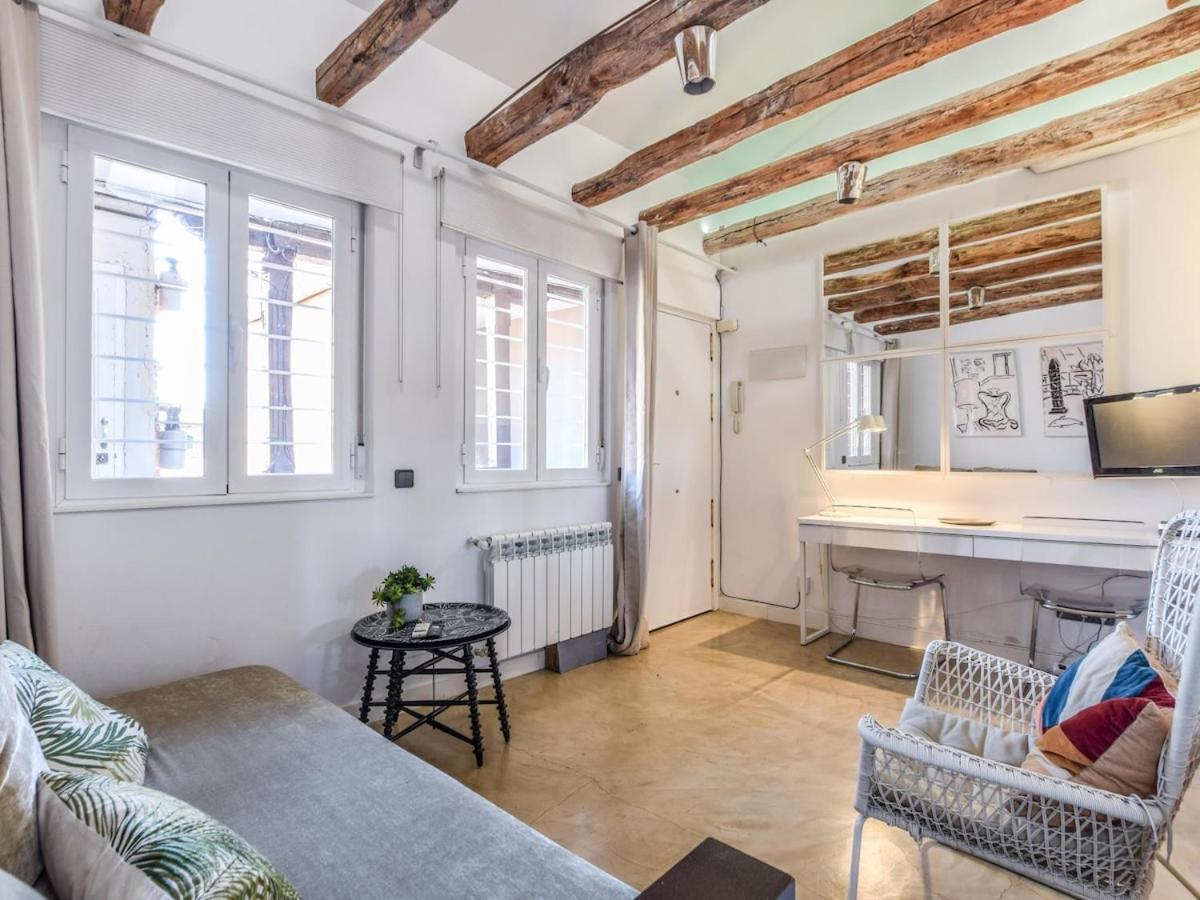 Apartamento En La Plaza De Lavapies Para 4 Personas Мадрид Екстер'єр фото