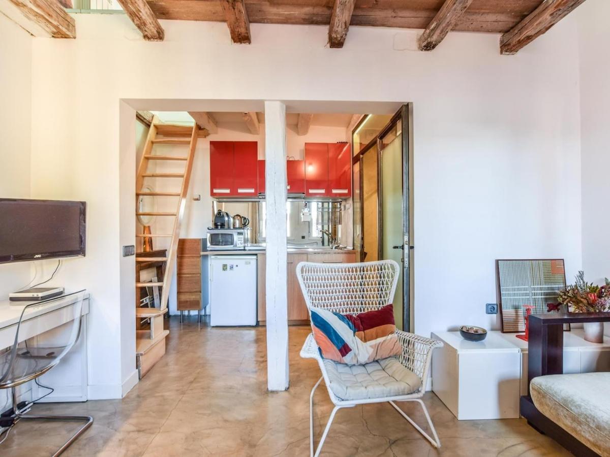 Apartamento En La Plaza De Lavapies Para 4 Personas Мадрид Екстер'єр фото