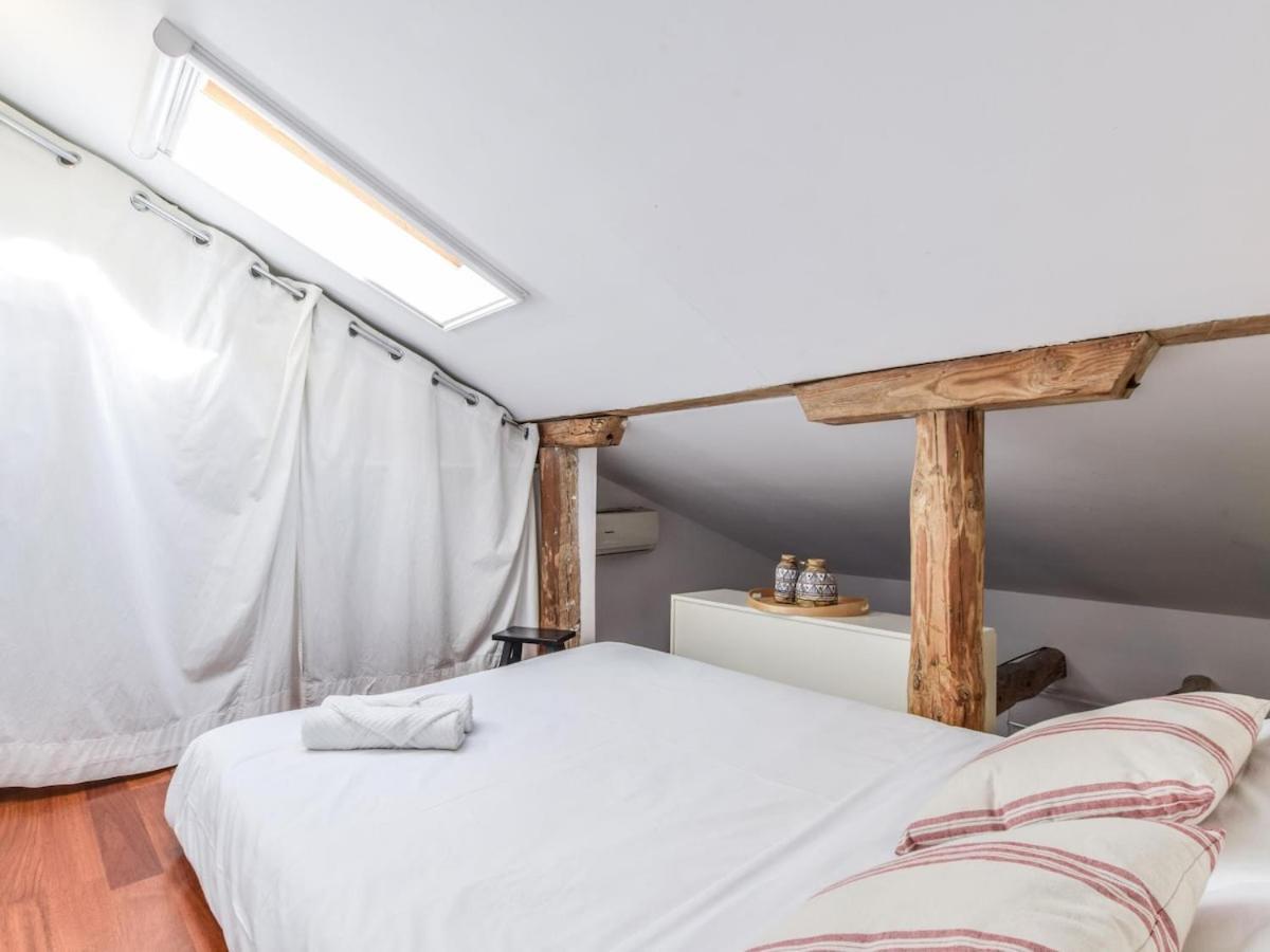 Apartamento En La Plaza De Lavapies Para 4 Personas Мадрид Екстер'єр фото