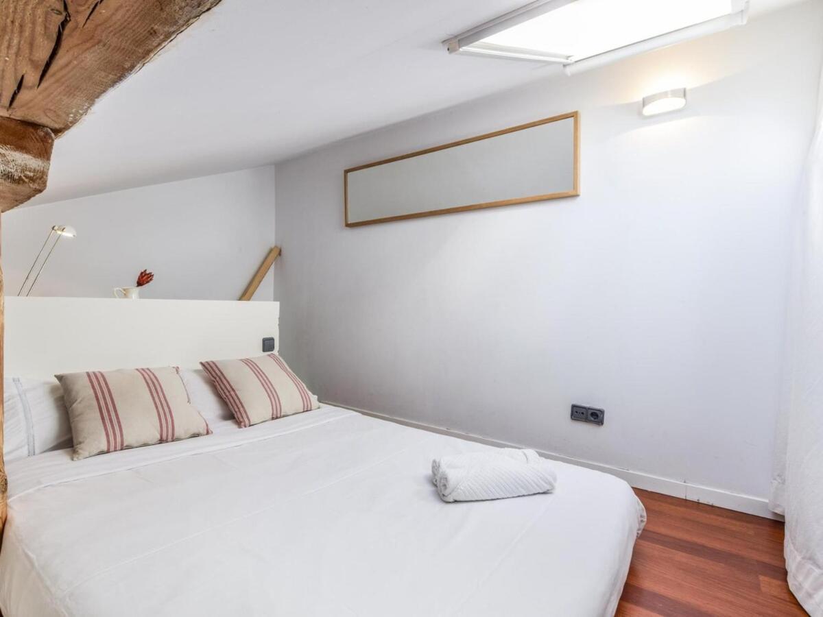 Apartamento En La Plaza De Lavapies Para 4 Personas Мадрид Екстер'єр фото